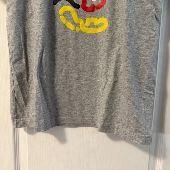 Uniqlo X Mickey Mouse silhouette - Unisex Medium - Picture 7 of 10